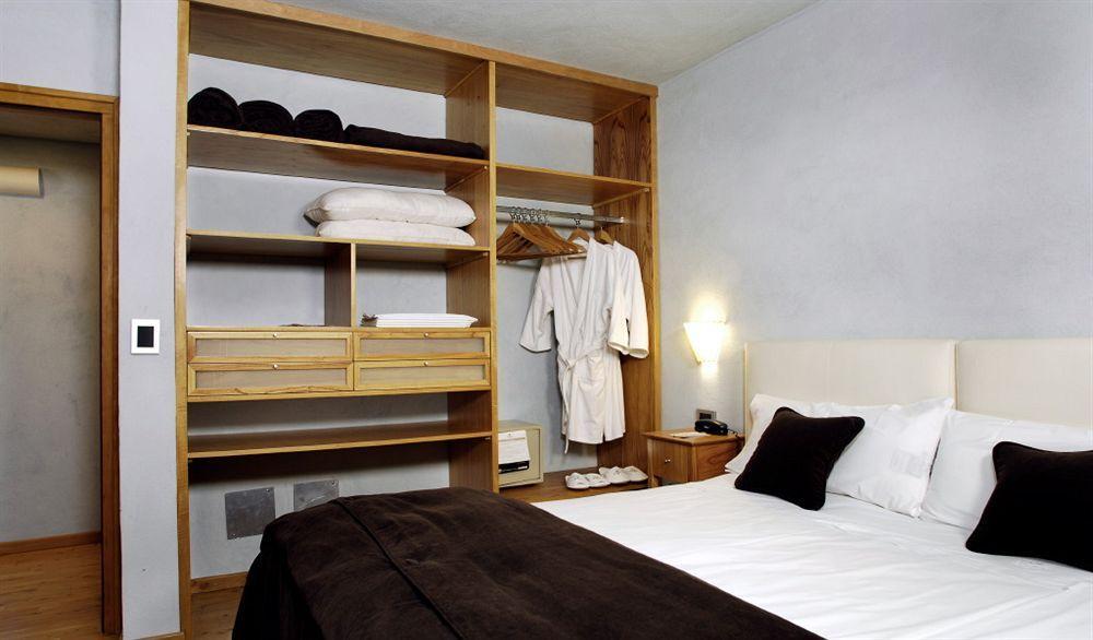 Lirolay - Hotel 4*